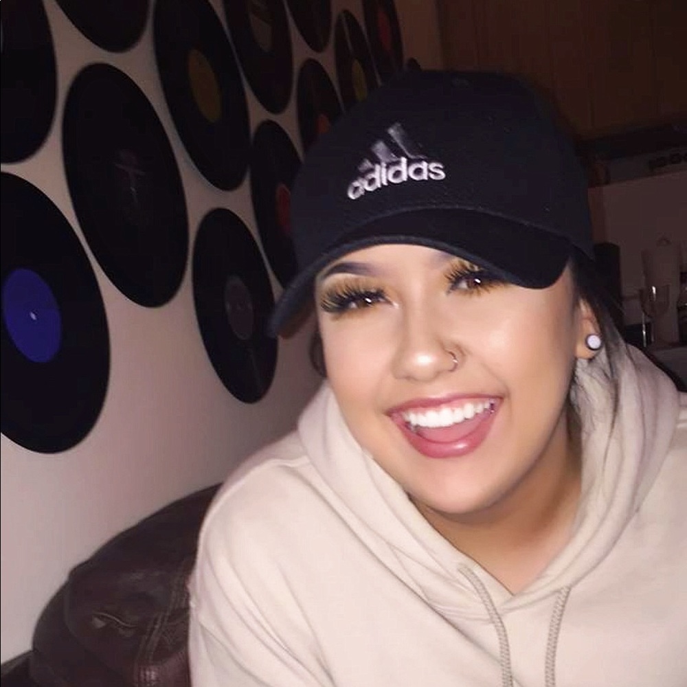 Meet your Posher, Madison